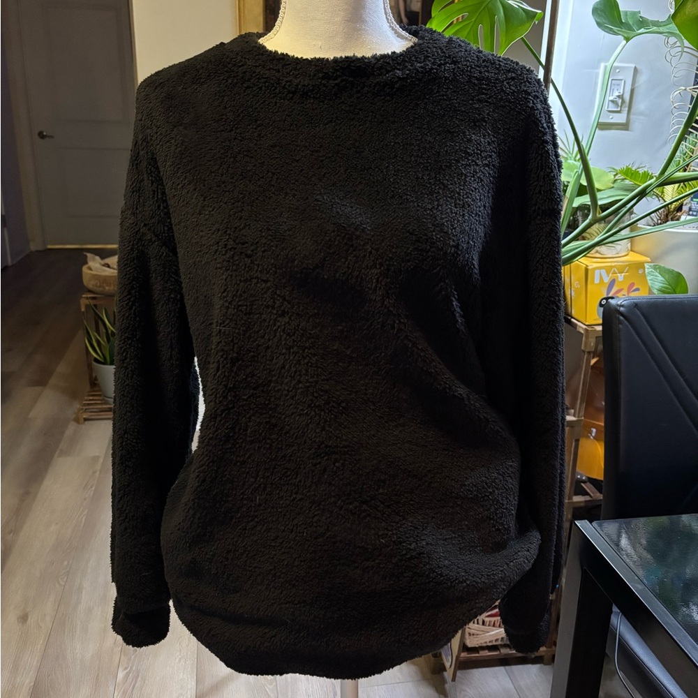 Oversized Cozy Black Fleece Pullover